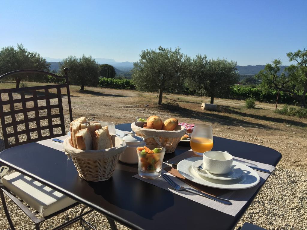 La Rivayne Bed & Breakfast Lourmarin Bagian luar foto
