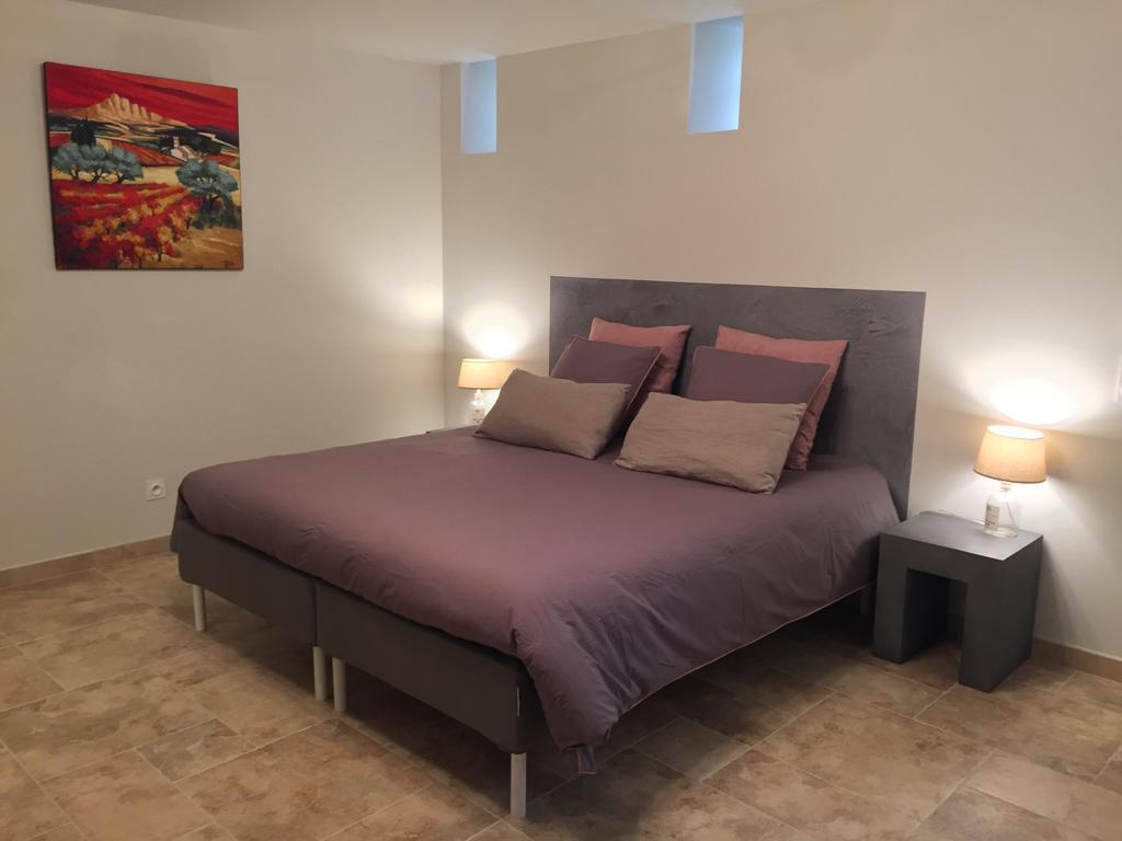 La Rivayne Bed & Breakfast Lourmarin Bagian luar foto